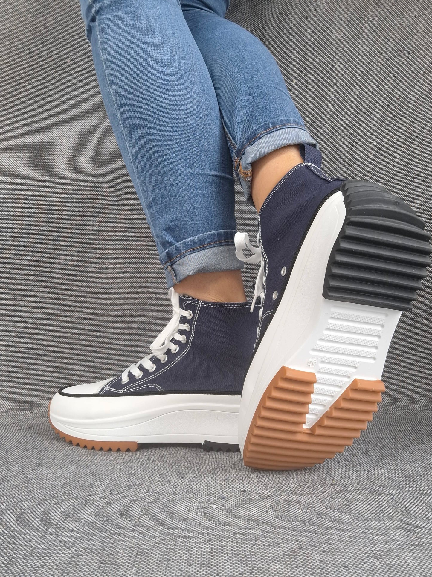 Chaussures baskets haute plate-forme toile bleu marine et blanc