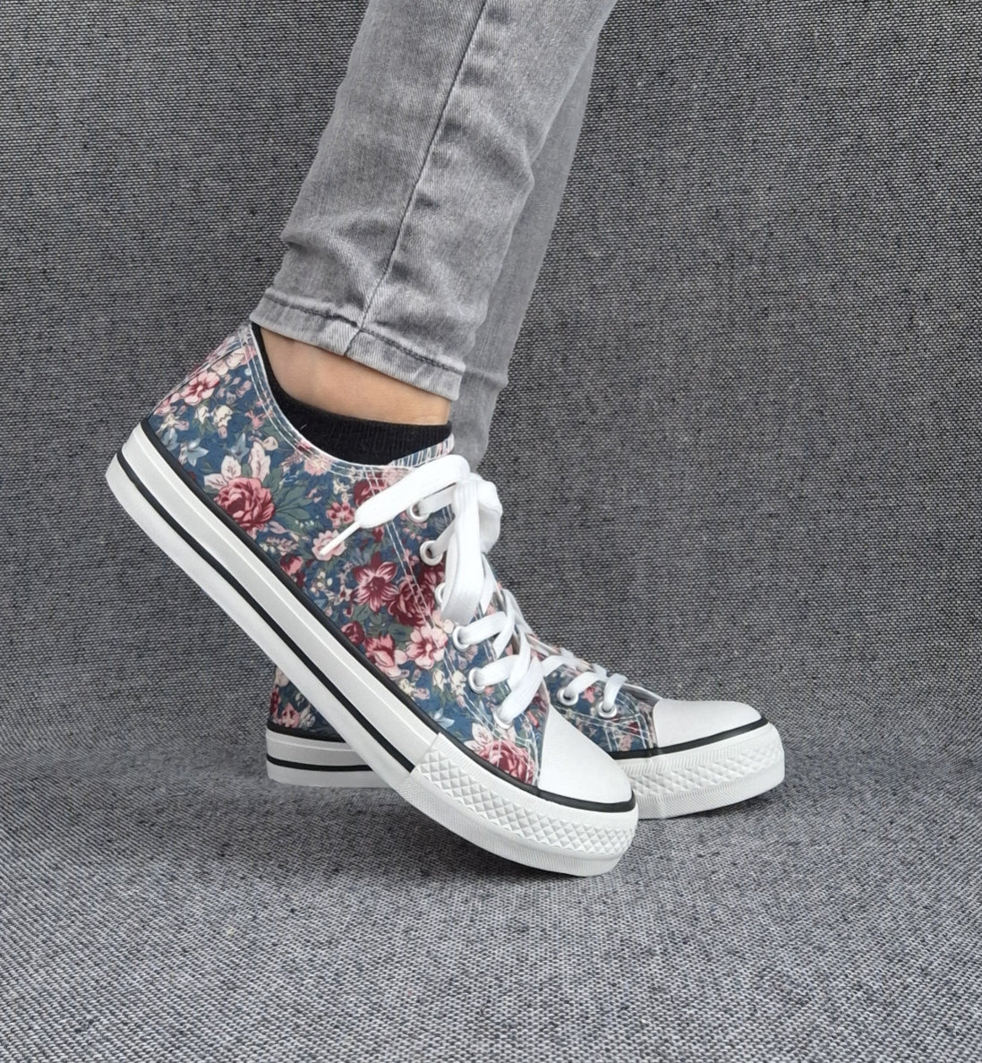 Chaussures baskets basses toile liberty fleuri style converse