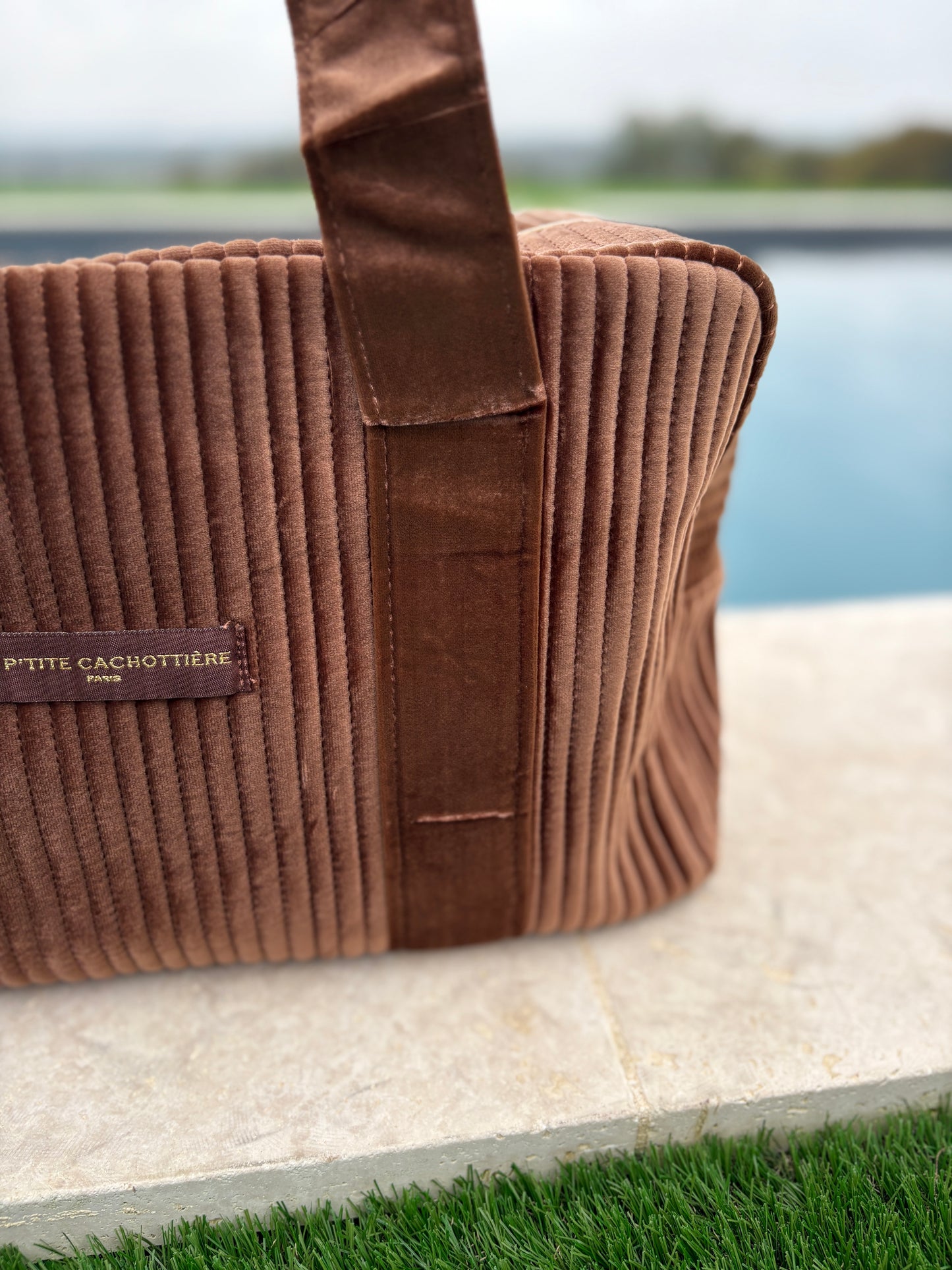 Sac week-end de voyage polochon velours matelassé marron