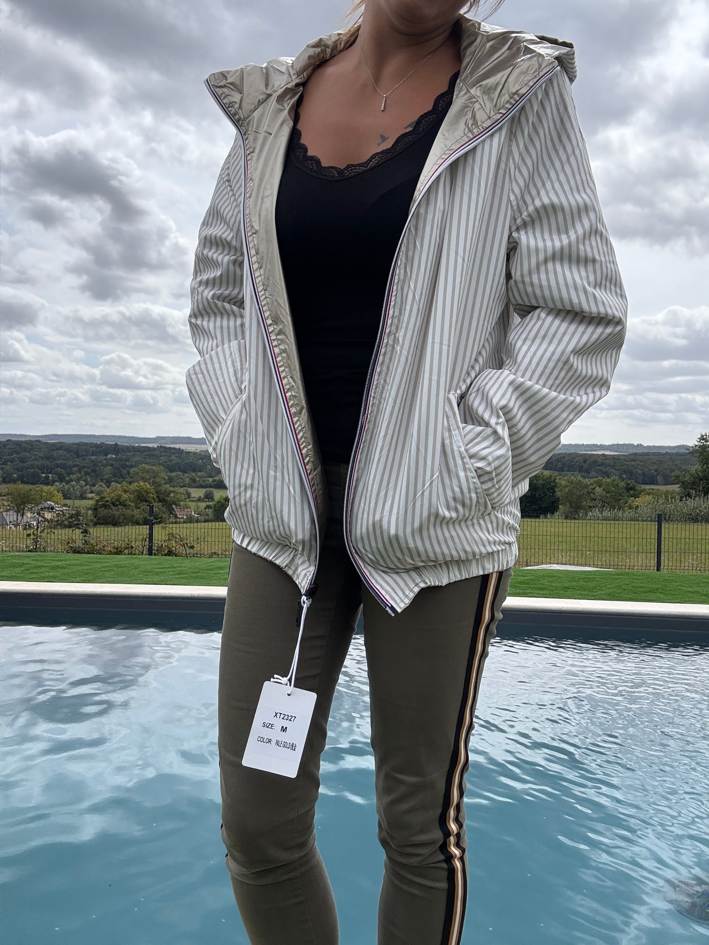 New Lolo - Manteau court mi fesses léger imperméable réversible doré capuche intérieur marin beige blanc