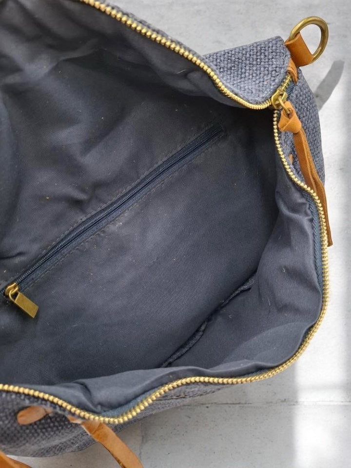 Sac banane en jute bleu denim 2 poches doubles curseurs