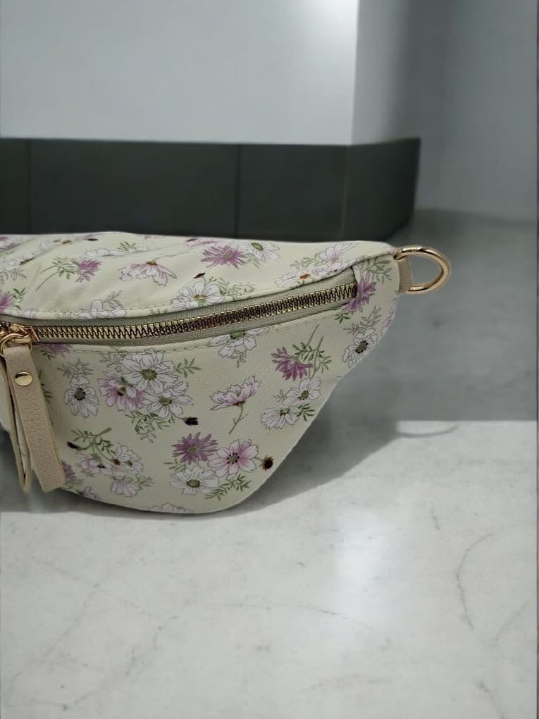 Sac banane en tissu coton blanc motif floral vert tres clair et rose