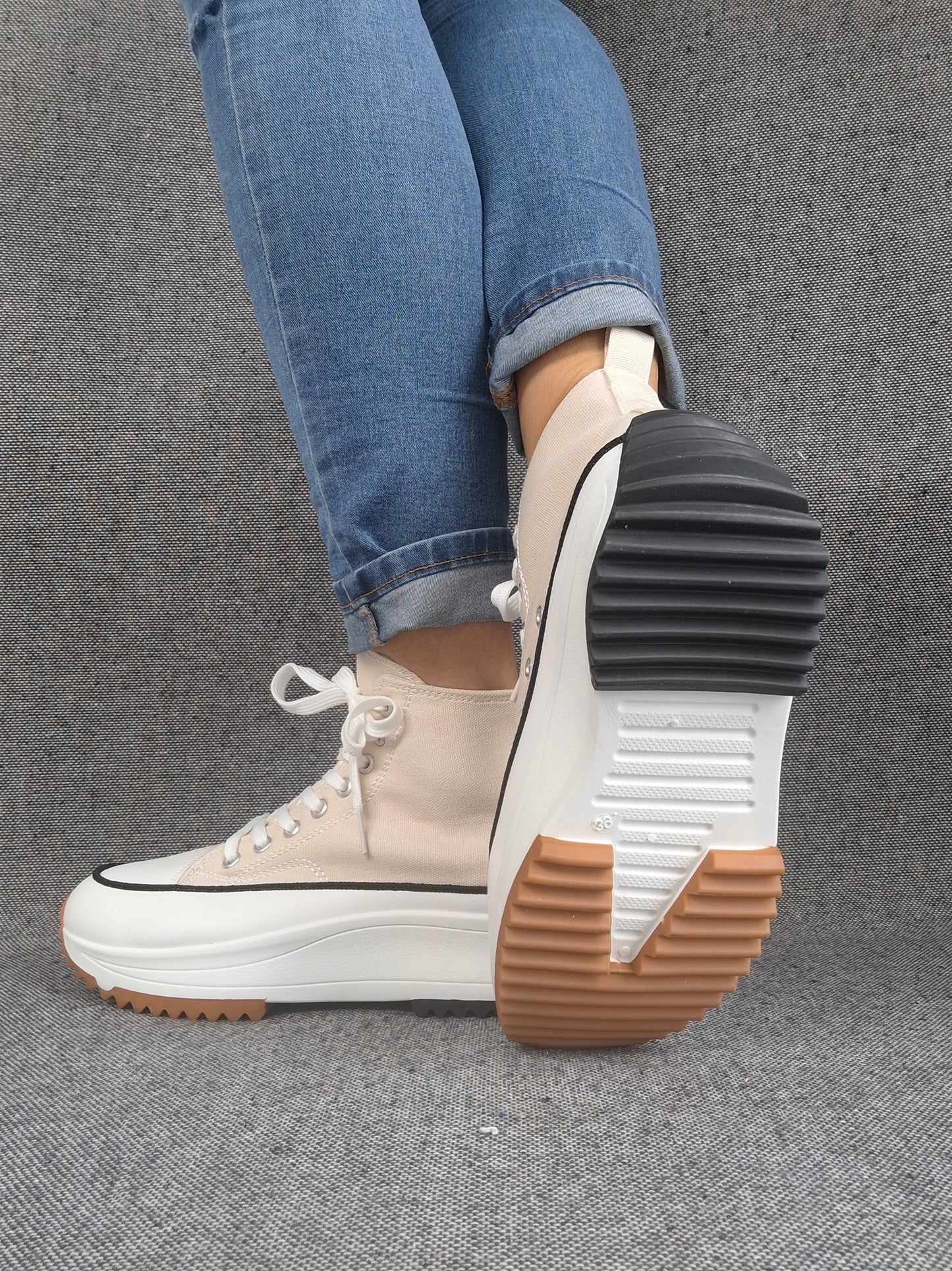 Chaussures baskets haute plate-forme toile beige et blanc