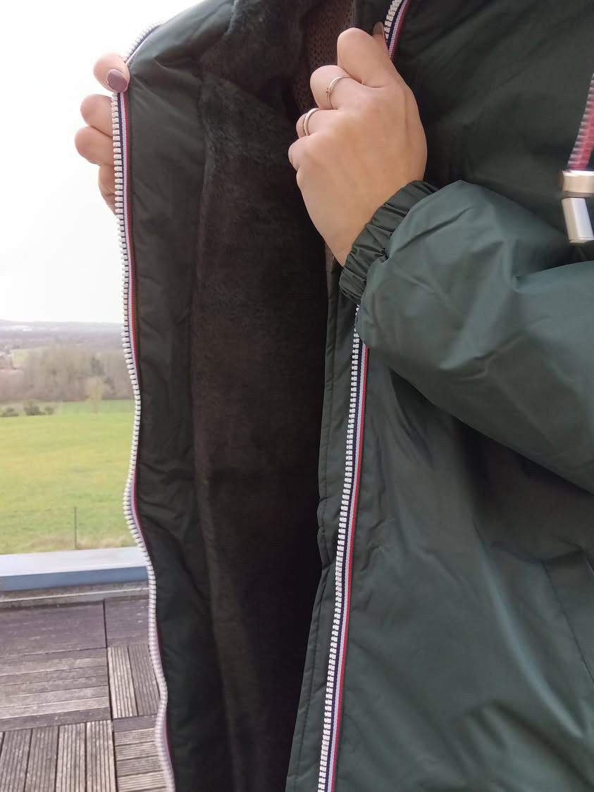 Laura Jo - Imperméable long doublé en fausse fourrure cordon tricolore couleur vert forêt