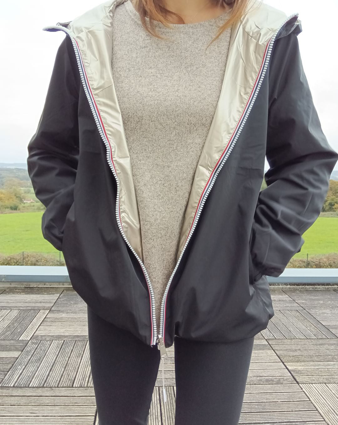 Melya Melody - Manteau court léger imperméable noir réversible doré