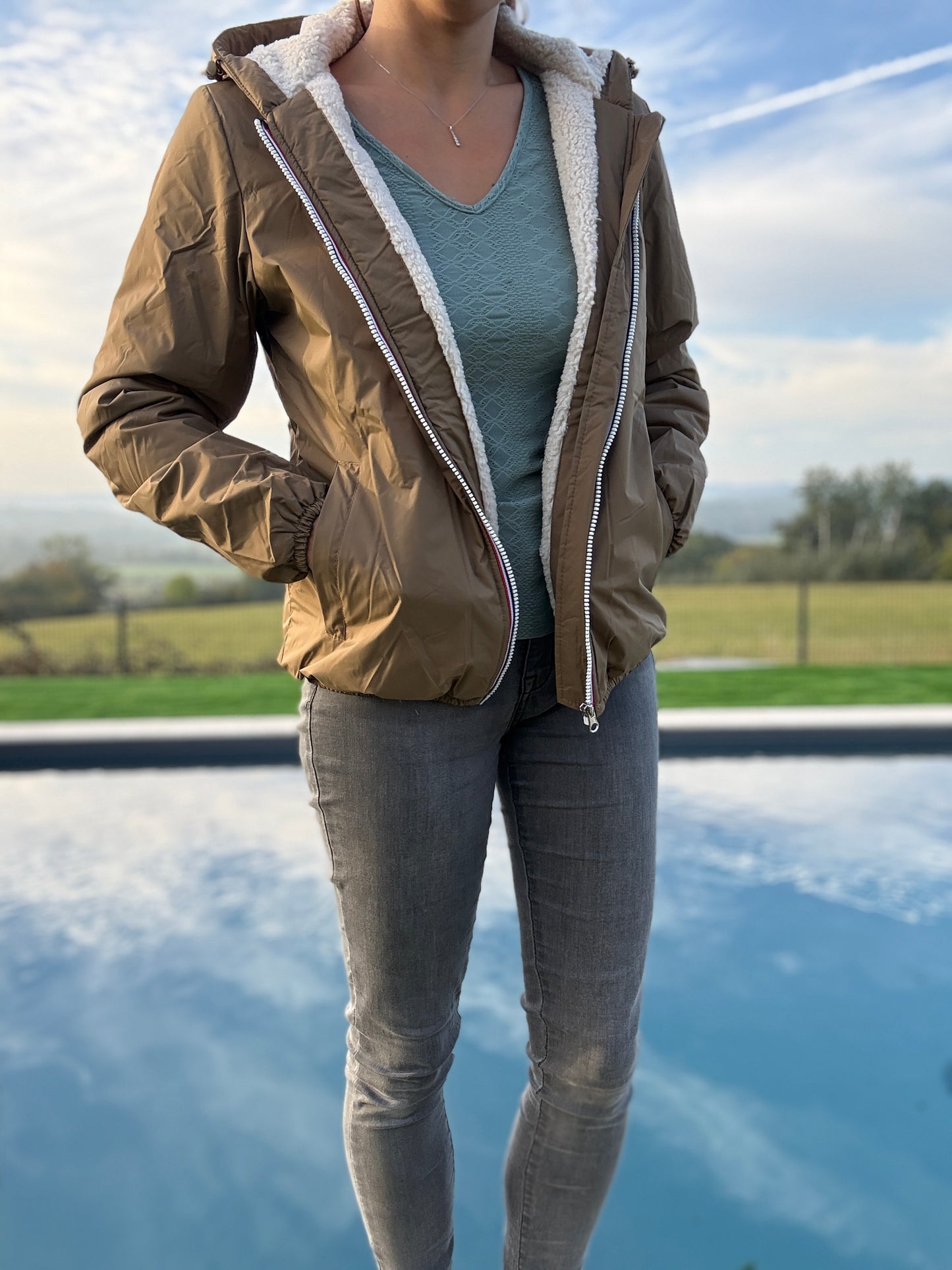 Laura Jo - Imperméable fourré court fausse fourrure camel intérieur imitation sherpa beige