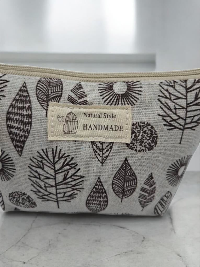 Trousse en coton blanche motifs de feuilles et de cercles en marron