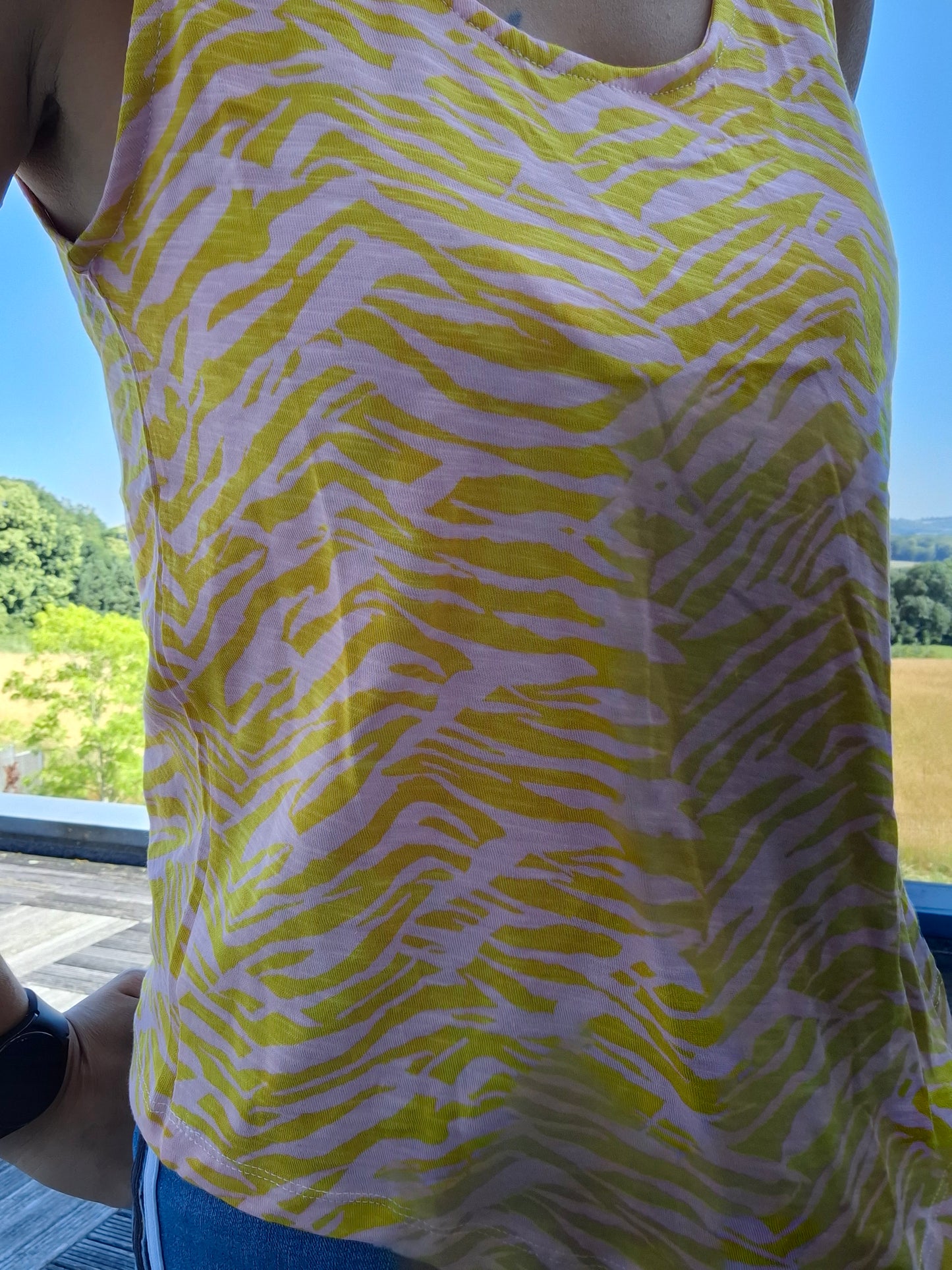 Débardeur coloré bariolé jaune upcyclé en coton/lin