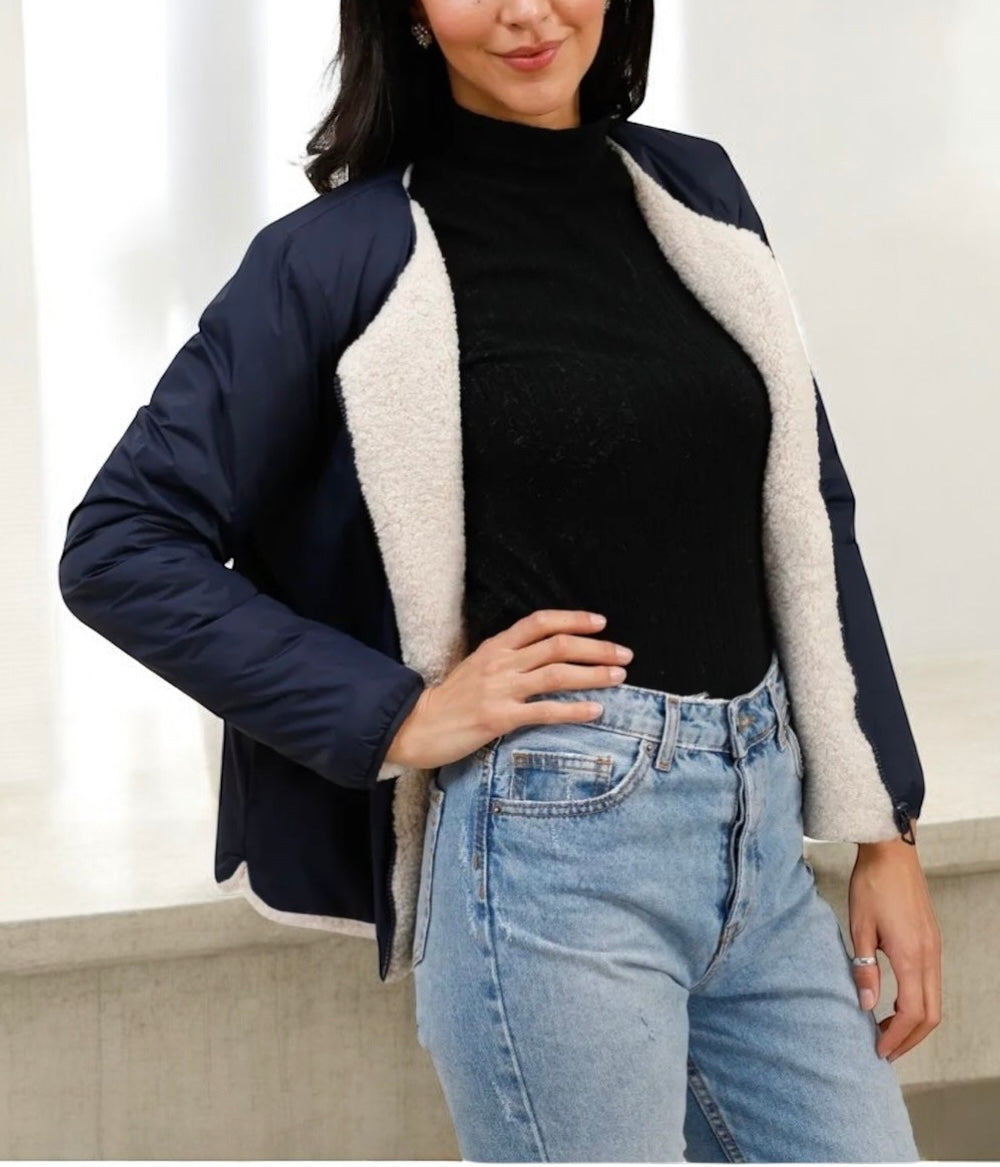 Laura Jo - Veste courte reversible bleu marine avec doublure en sherpa beige
