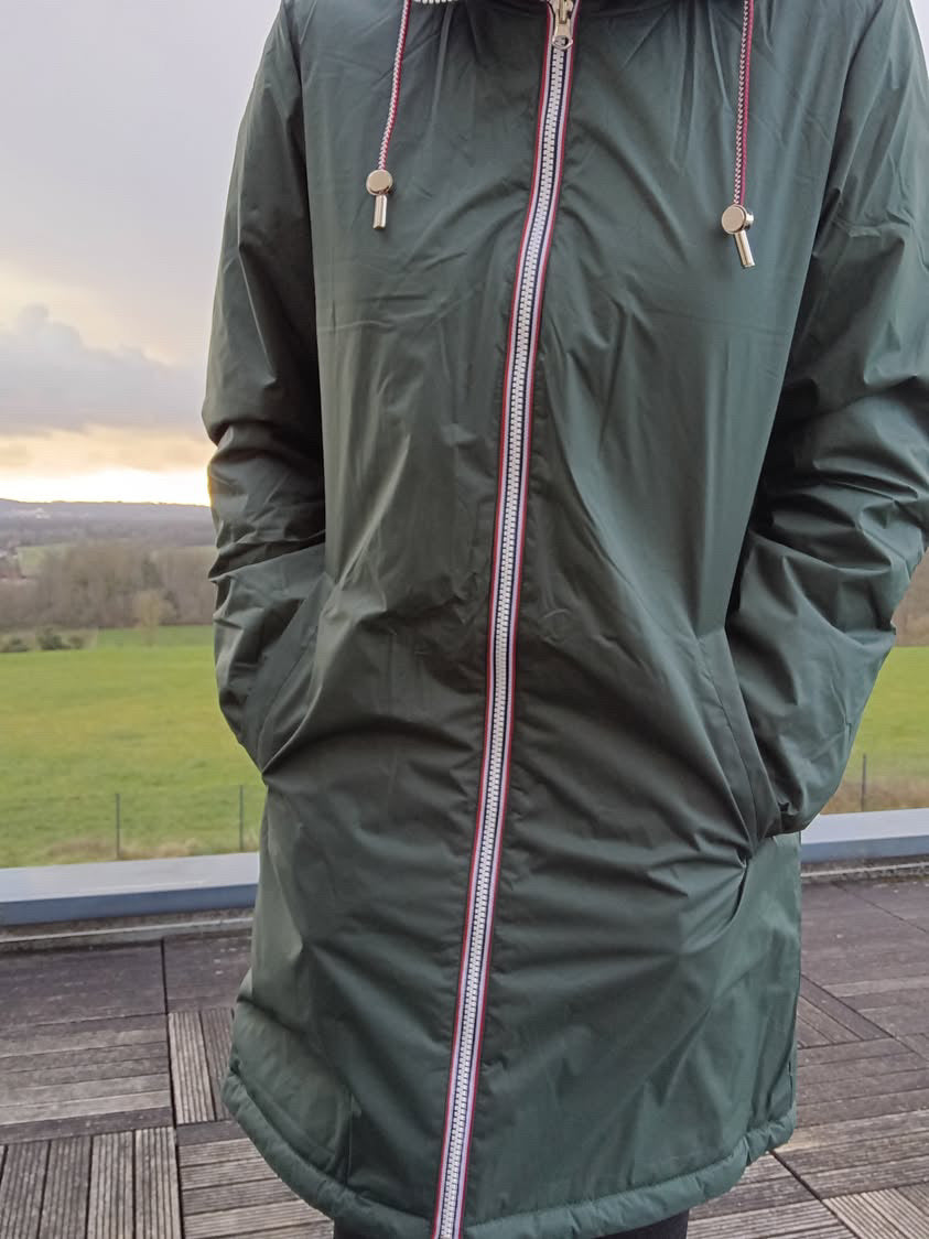 Laura Jo - Imperméable long doublé en fausse fourrure cordon tricolore couleur vert forêt