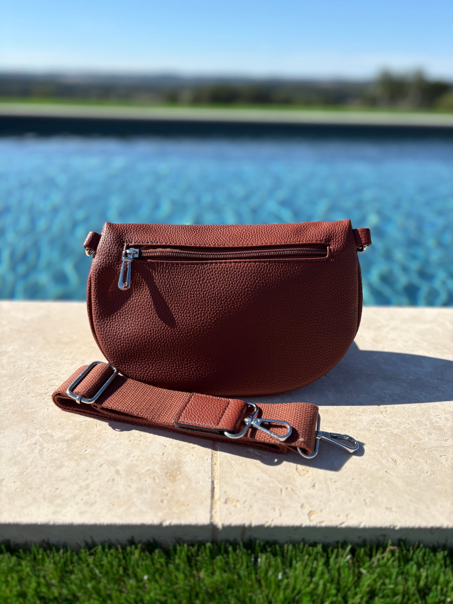 Sac banane simili cuir marron double fermeture