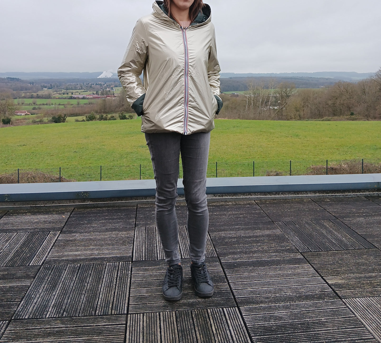 Laura Jo - Imperméable réversible court garnissage ouate mi-saison vert forêt / doré