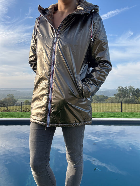 Manteau imperméable mi long fourré en fausse fourrure gold bronze - Curvy