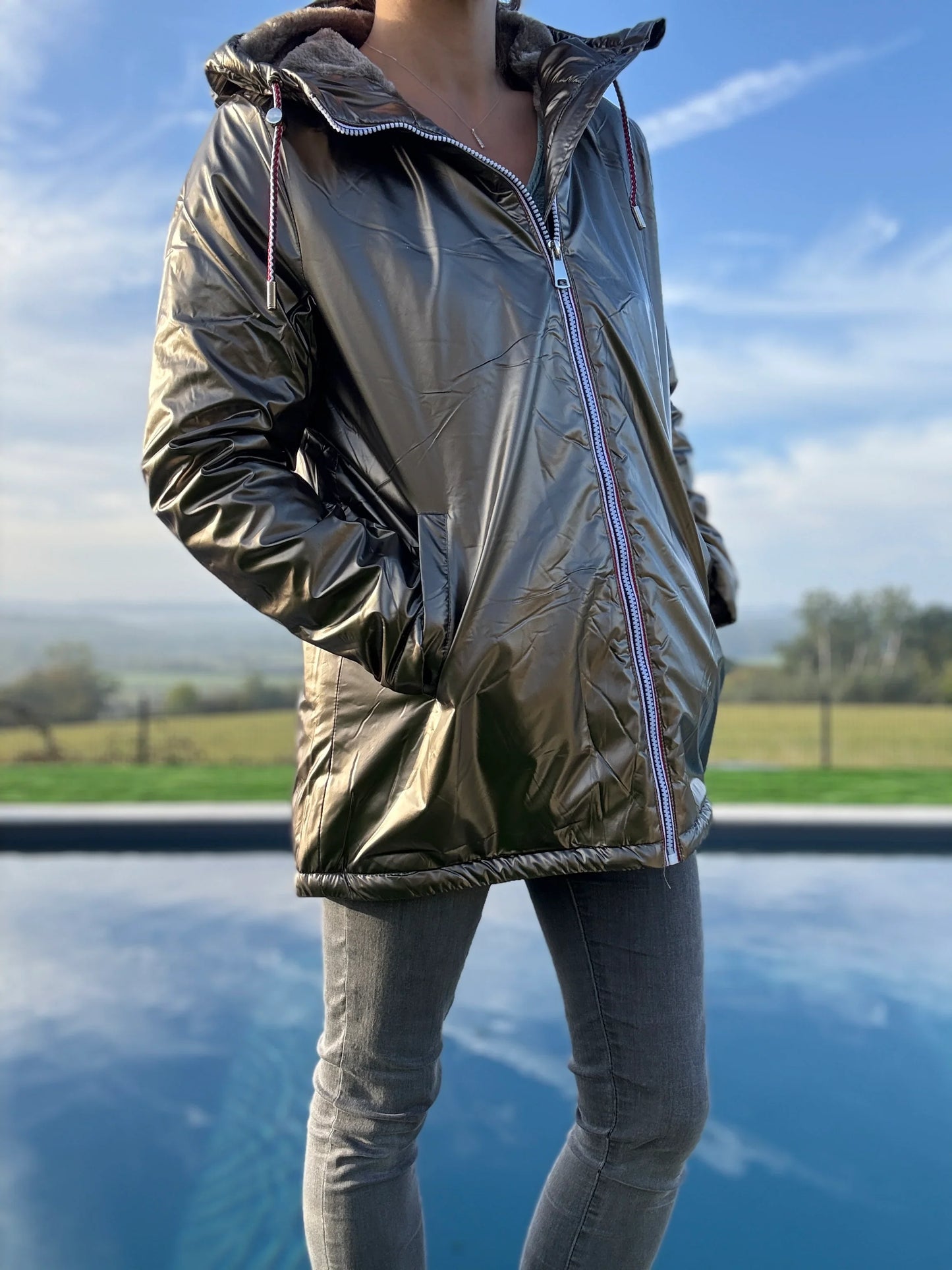Manteau imperméable mi long fourré en fausse fourrure gold bronze