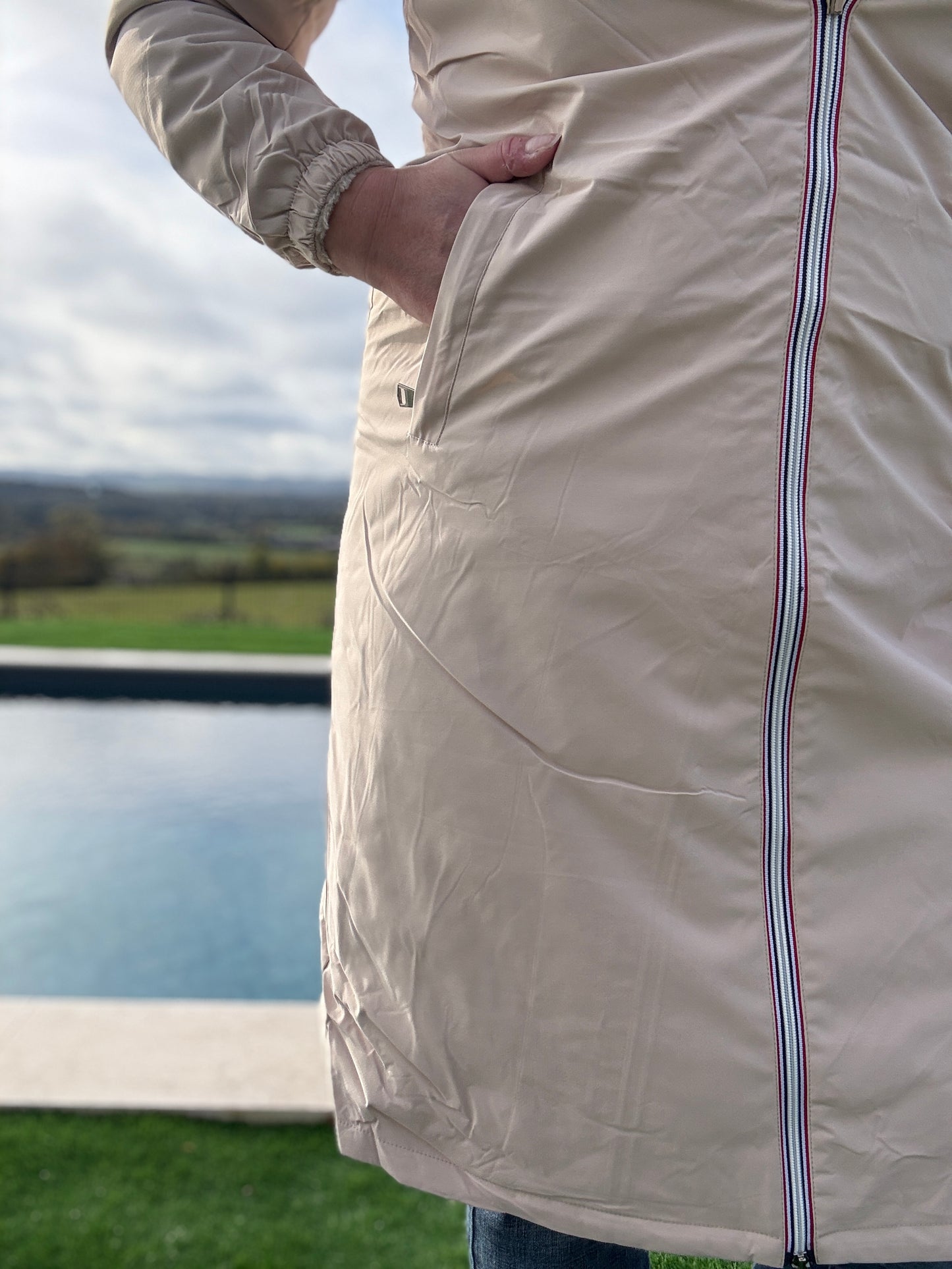 New Lolo - Manteau chaud long hauteur genoux beige crème fourré complet réversible imperméable