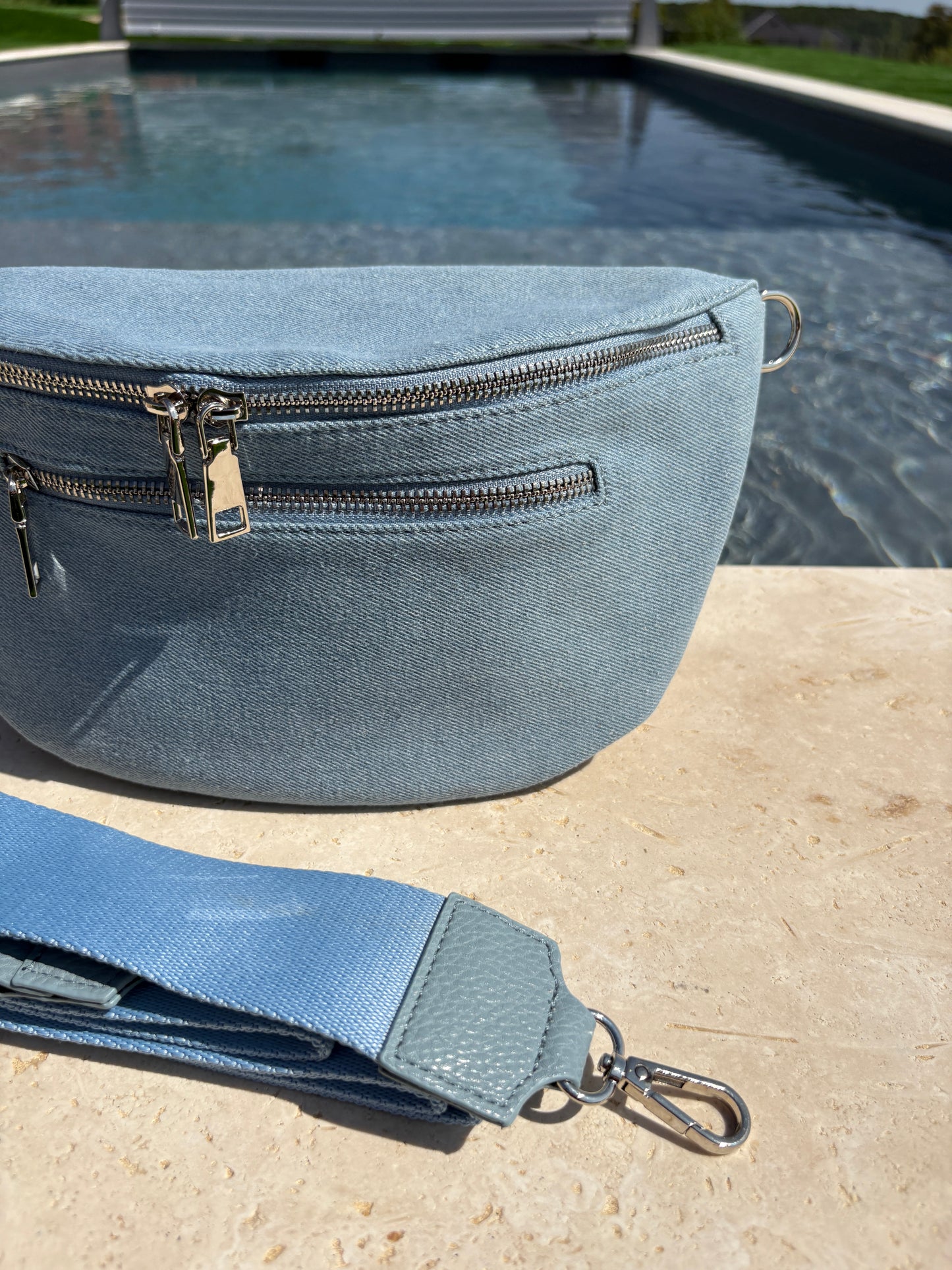 Sac banane XL tissu jean bleu clair 2 poches