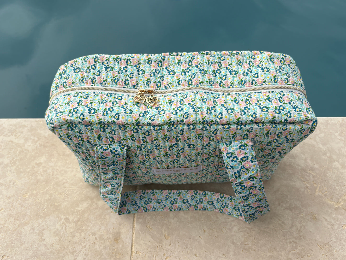 Sac week-end polochon en coton matelassé liberty fleuri bleu turquoise et touches orange