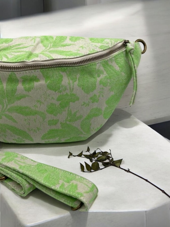 Sac banane XL tissu style toile de jouy vert pomme creme