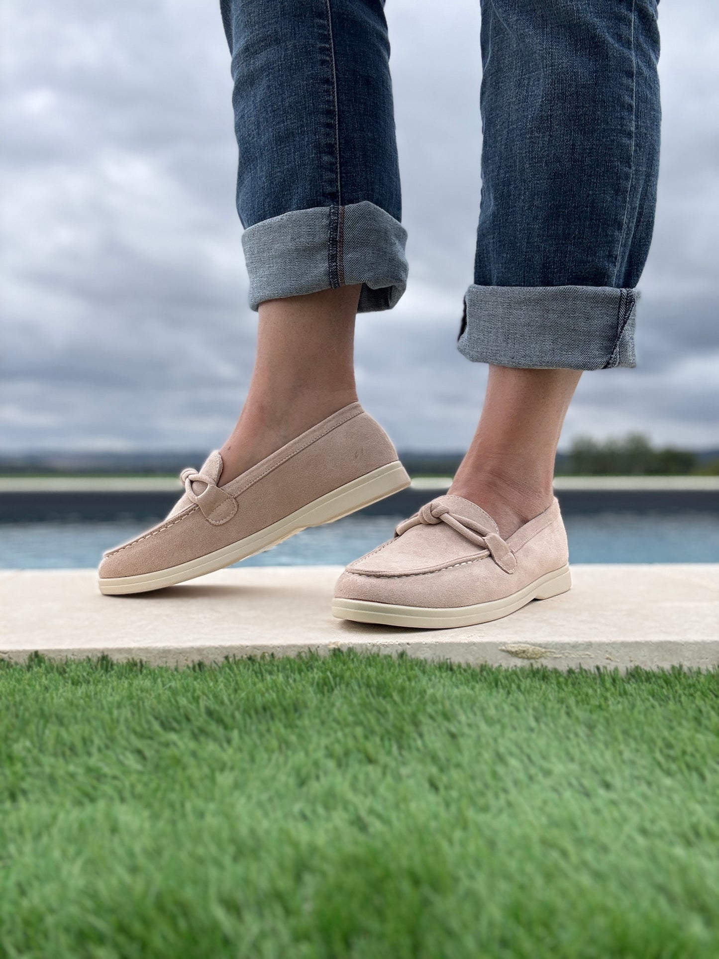 Chaussures mocassins toucher daim beige clair