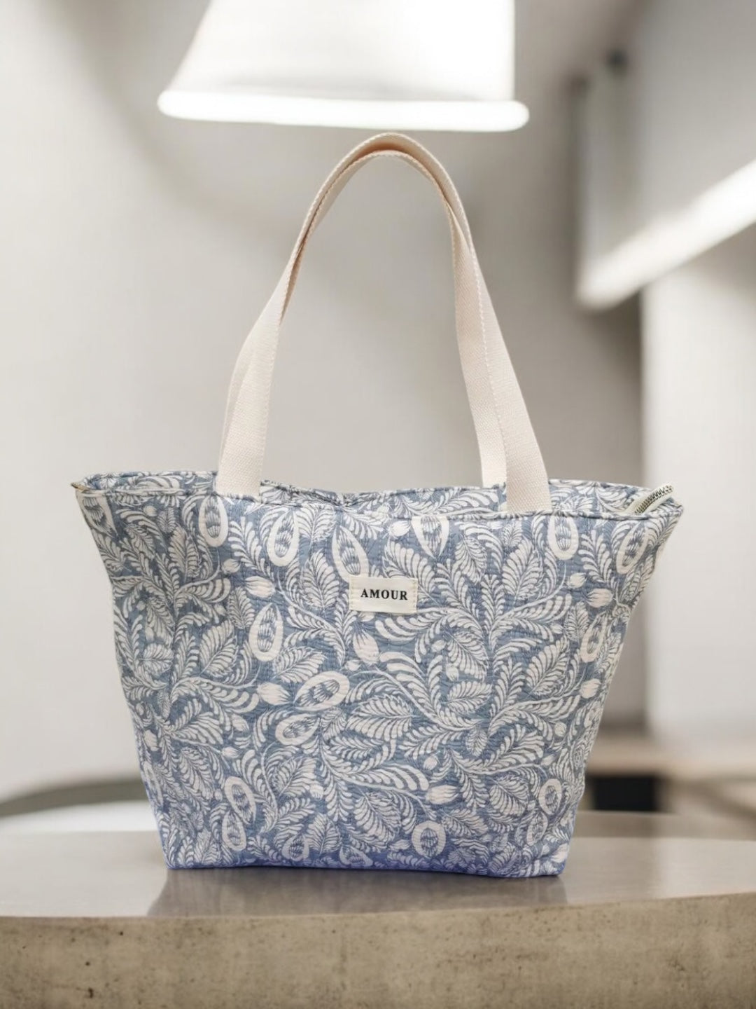 Sac cabas porté épaule coton imprimé toile de jouy feuilles bleues creme