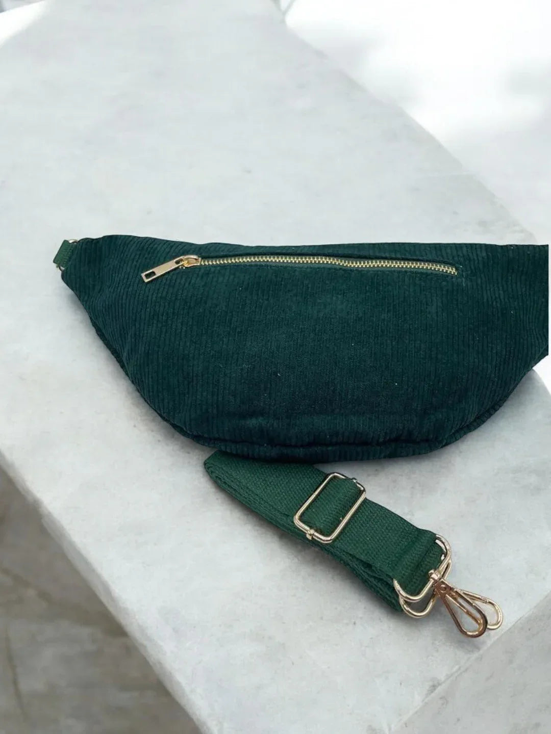 Sac banane velours côtelé couleur Vert forêt