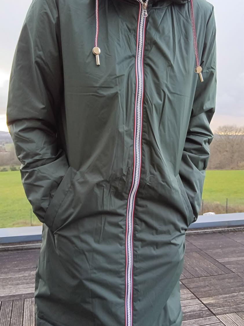 Laura Jo - Imperméable long doublé en fausse fourrure cordon tricolore couleur vert forêt