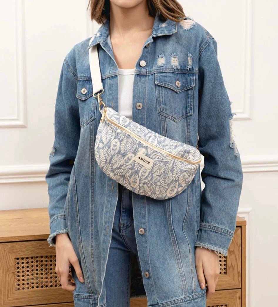 Nouveautés - Sac banane bleu en coton imprimé feuilles blanches