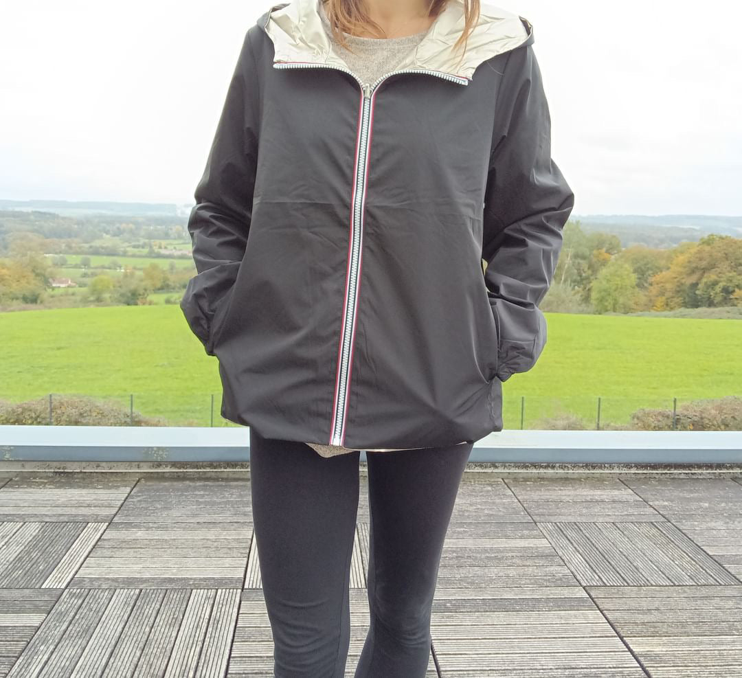 Melya Melody - Manteau court léger imperméable noir réversible doré