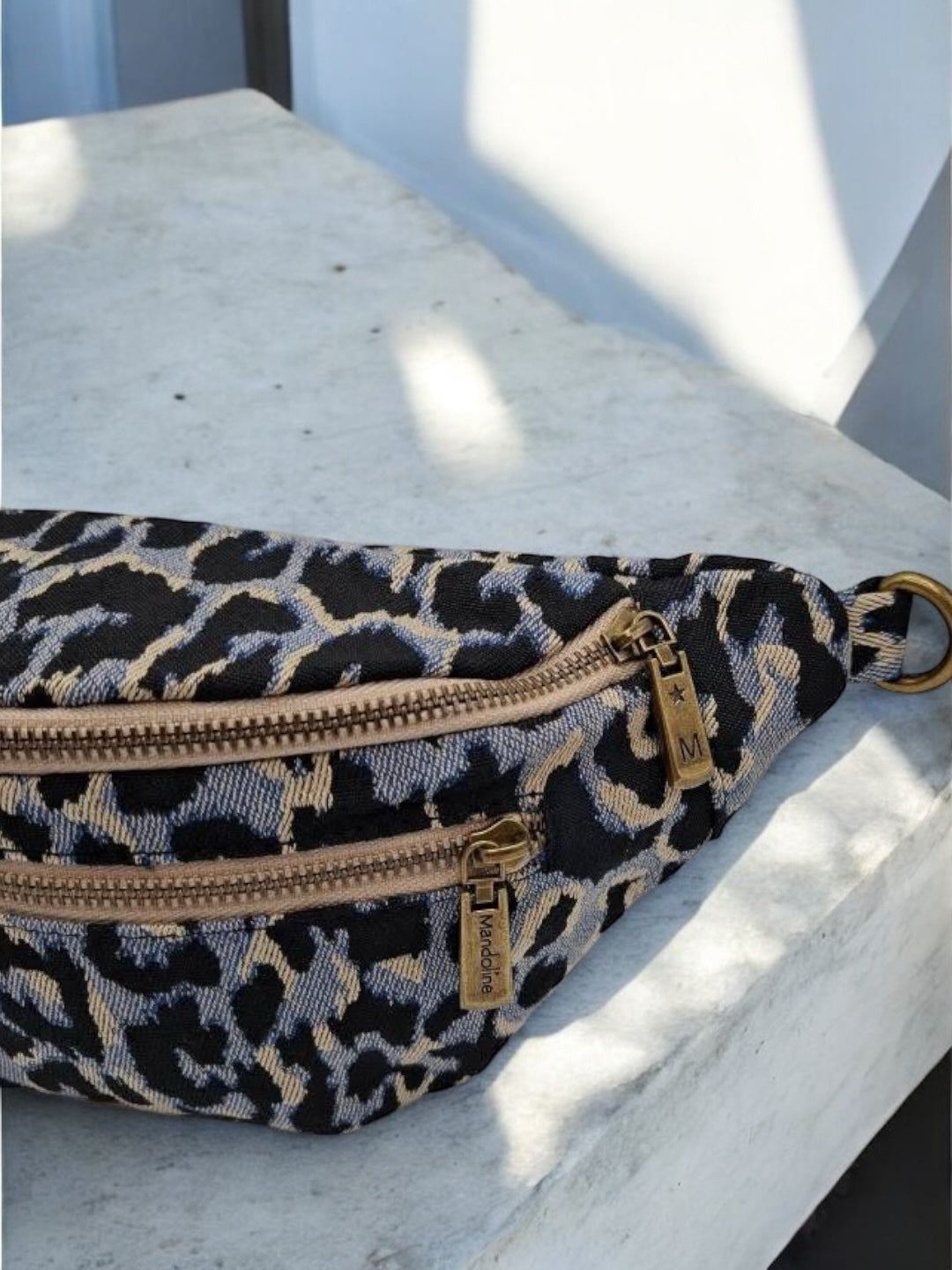 Sac banane en tissu à motif léopard bleu 2 poches