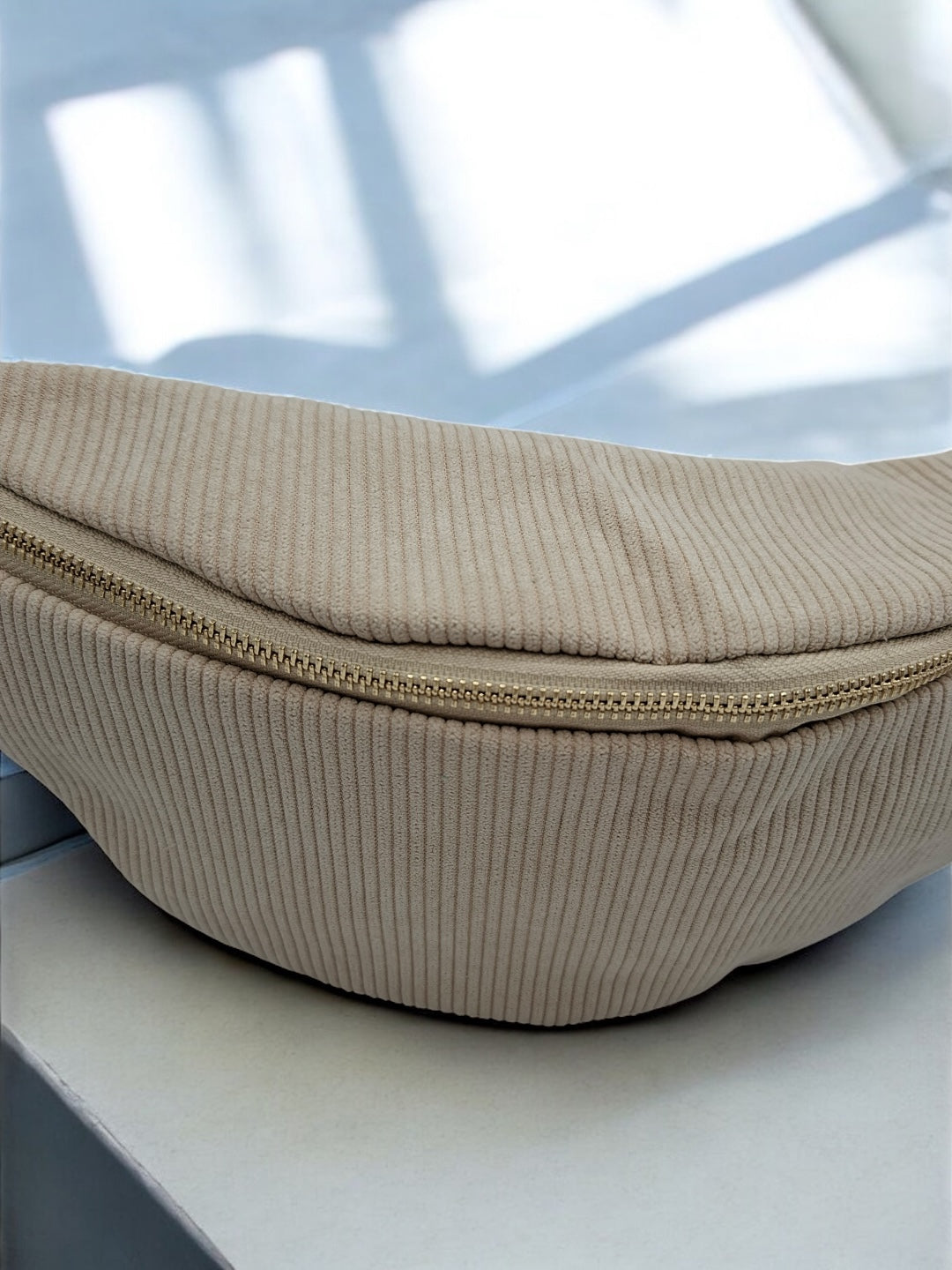 Sac banane velours cotelé beige