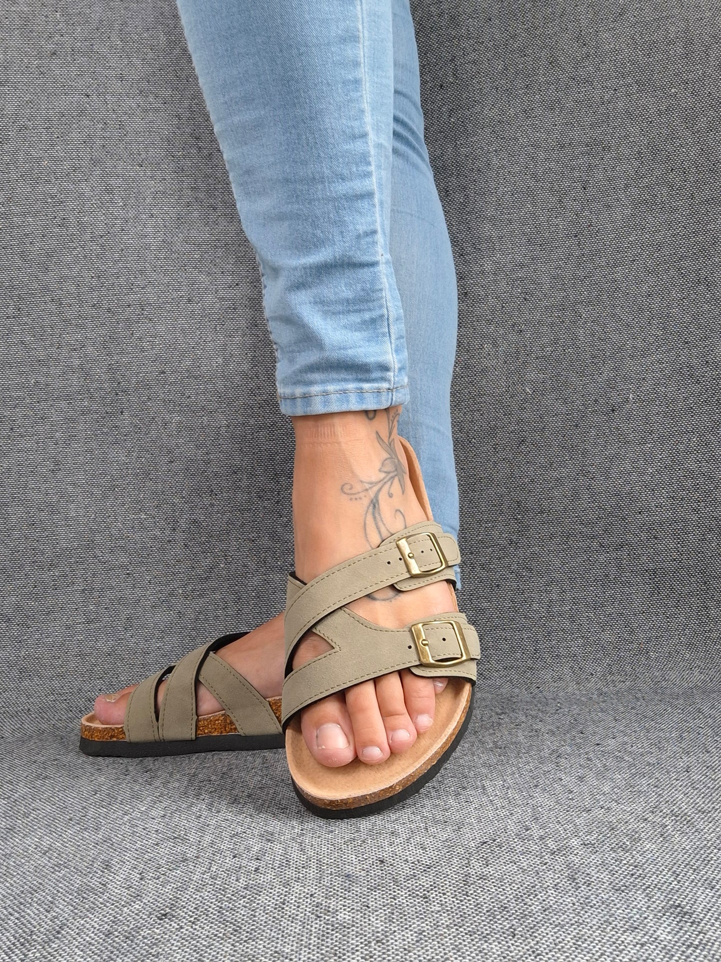 Chaussures sandales type Birk à 2 brides kaki semelle intérieure cuir