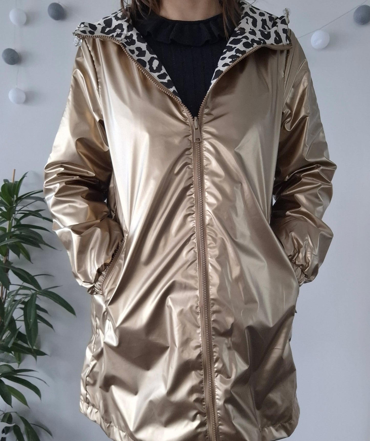 Attrait Paris - Manteau long sans ouate imperméable doré réversible avec motif léopard avec capuche