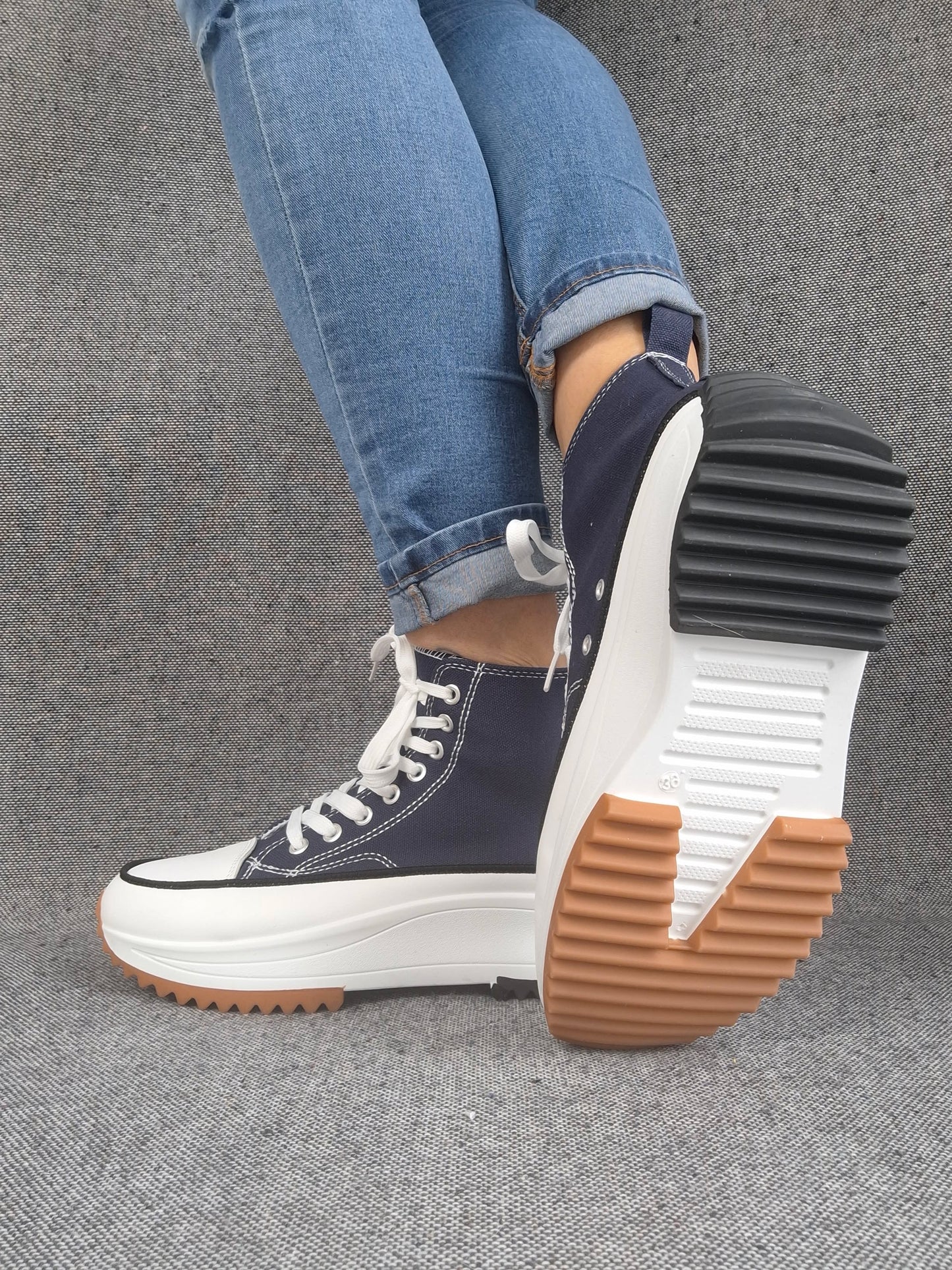 Chaussures baskets haute plate-forme toile bleu marine et blanc