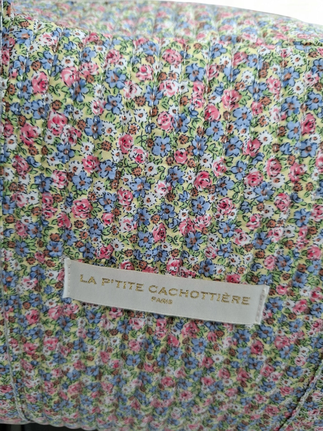 Sac week-end polochon en coton matelassé multicolore liberty fleuri rose bleu et blanc