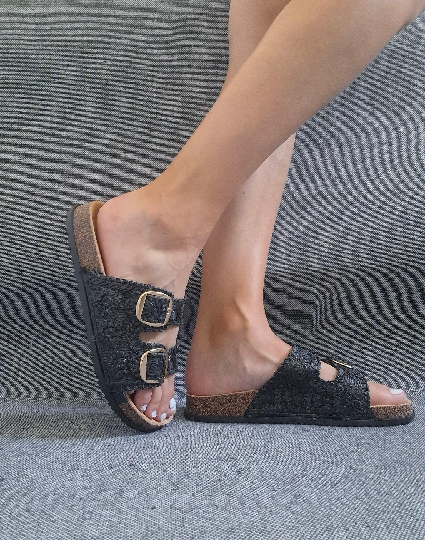 Chaussures sandales 2 brides effet paille noir avec boucles style Birk