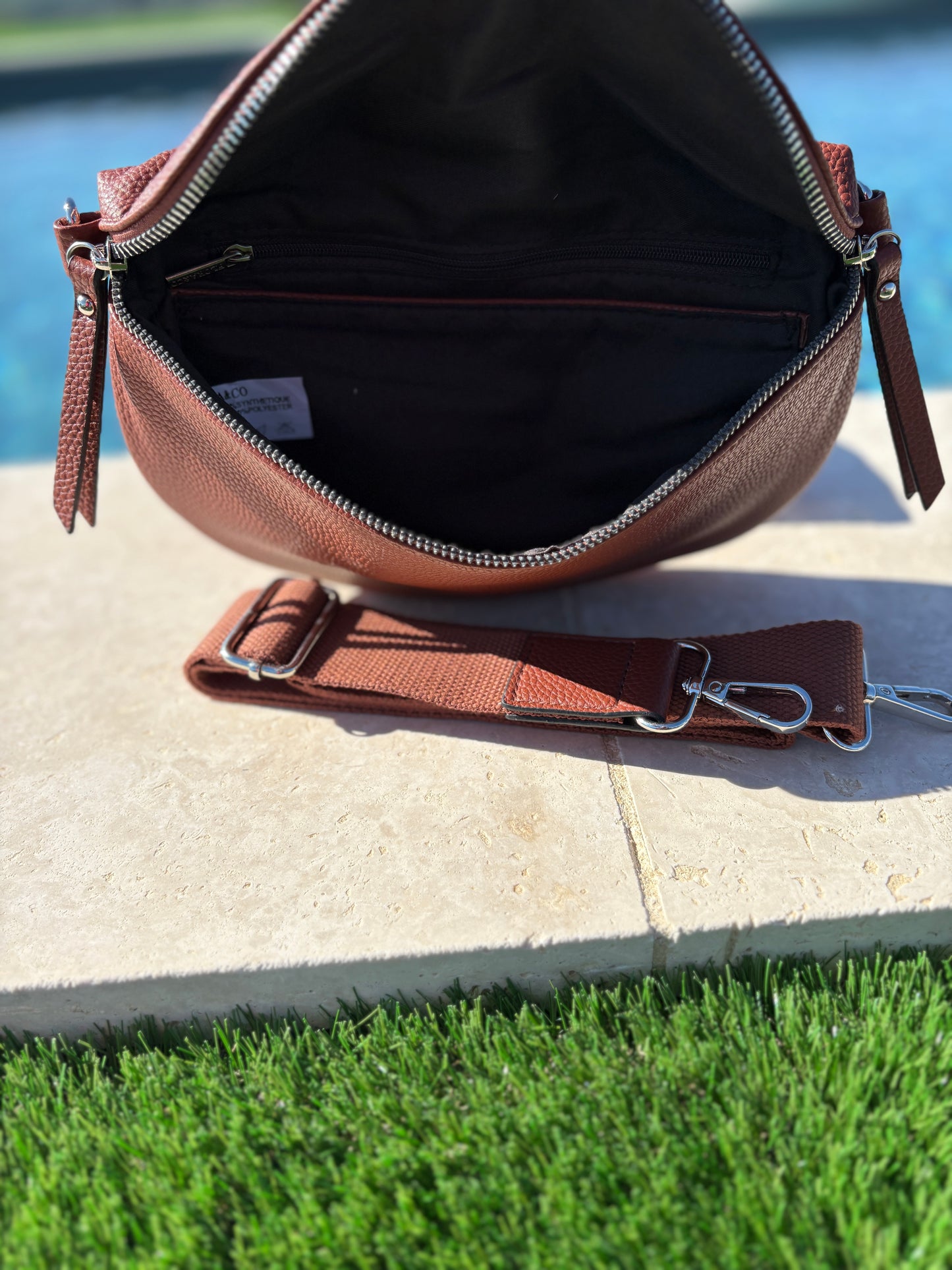 Sac banane simili cuir marron double fermeture