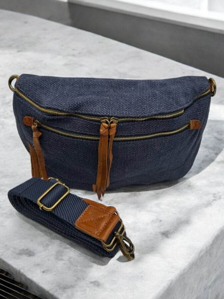 Sac banane en jute bleu denim 2 poches doubles curseurs