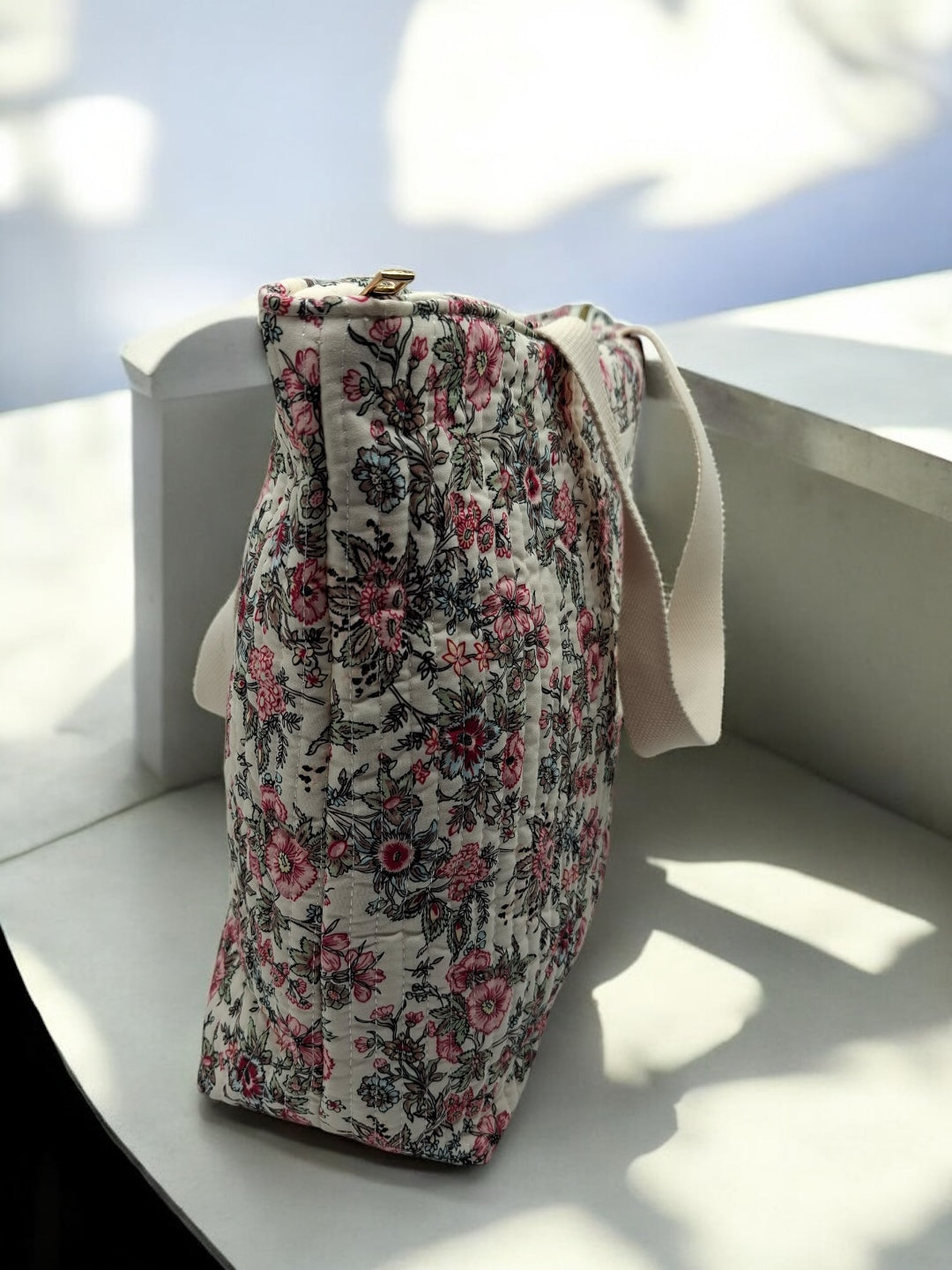Sac cabas porté épaule en coton liberty fleuri noir rose crème