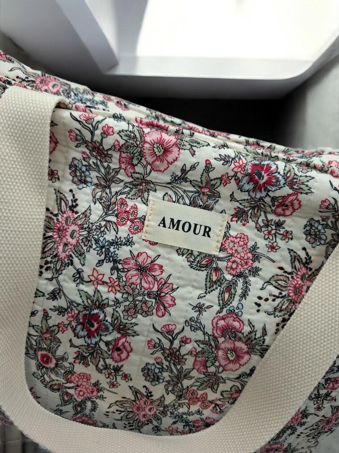 Sac cabas porté épaule en coton liberty fleuri noir rose crème