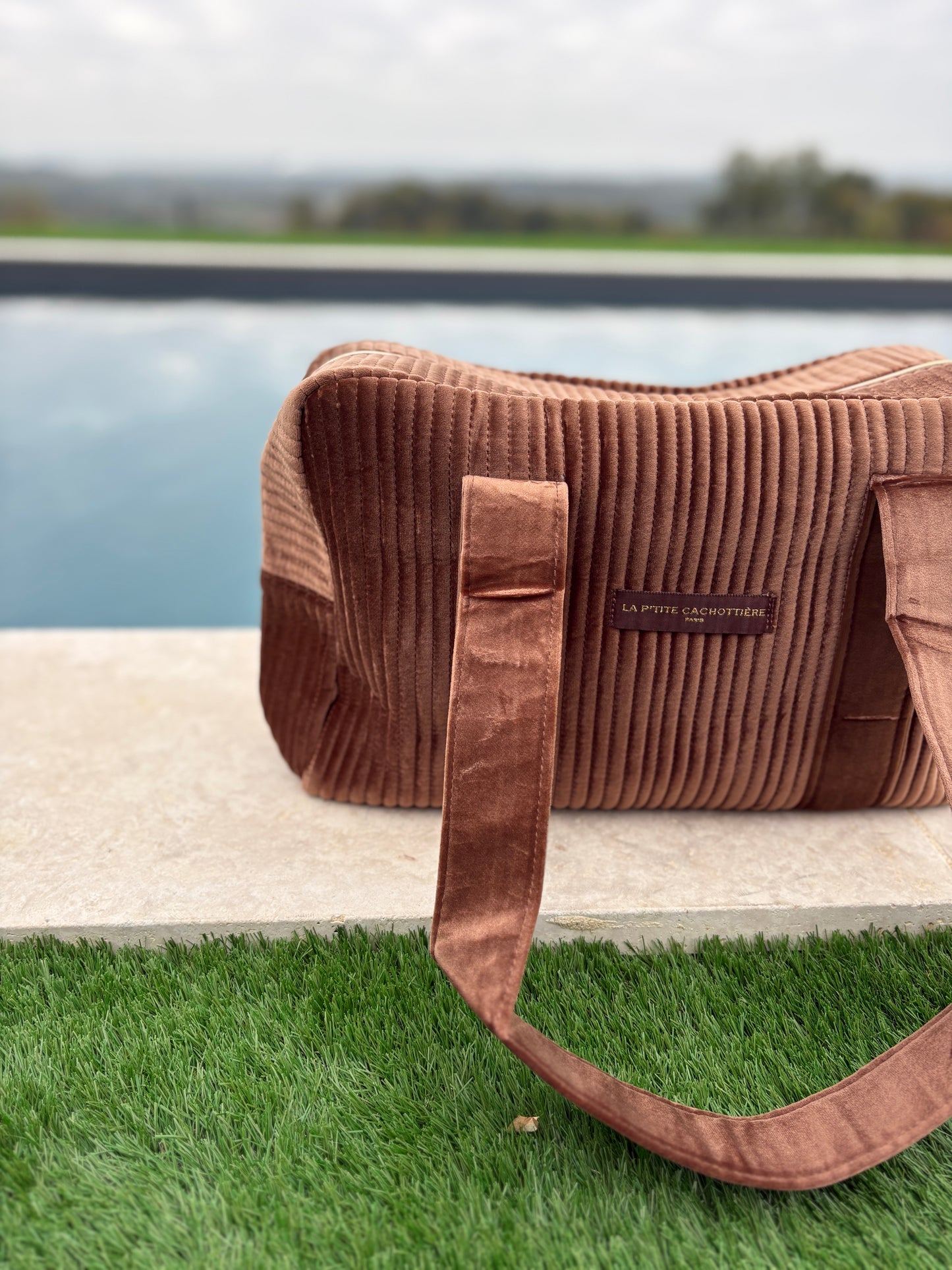 Sac week-end de voyage polochon velours matelassé marron