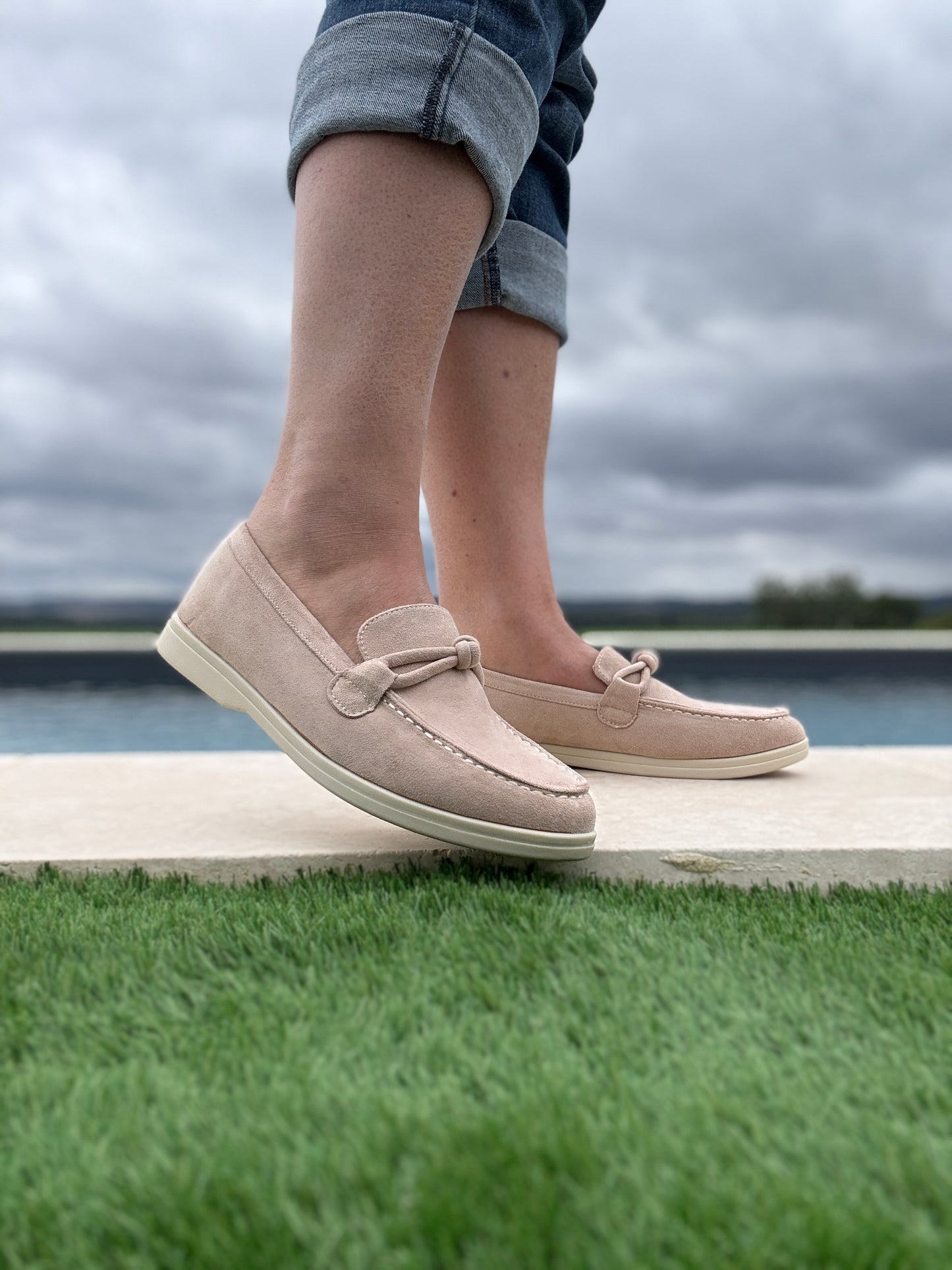 Chaussures mocassins toucher daim beige clair