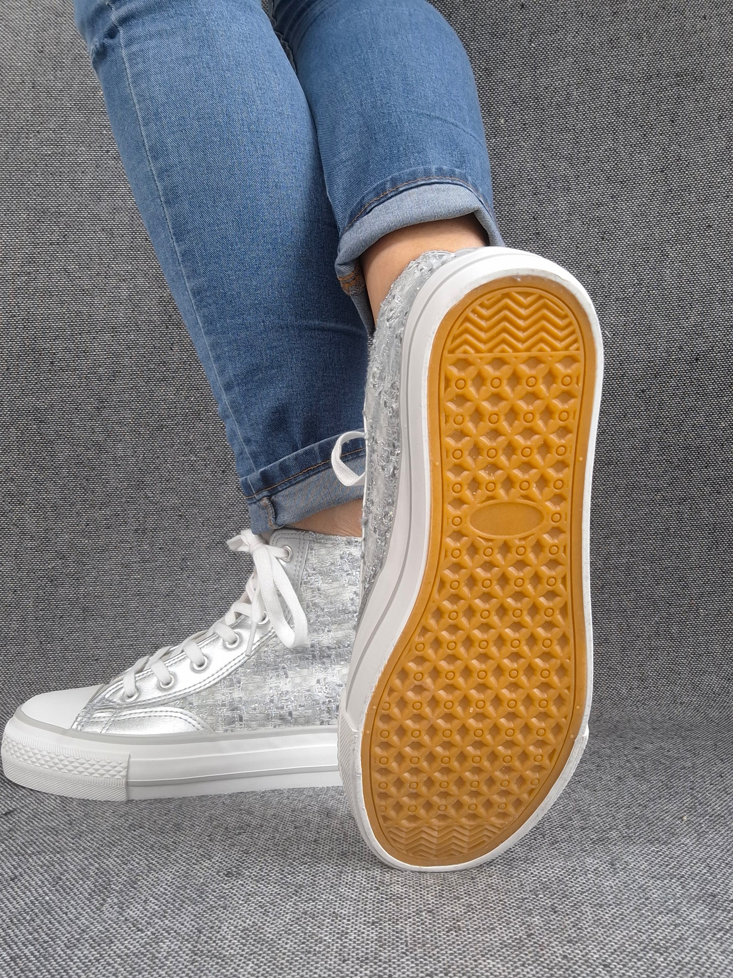Chaussures baskets hautes en tweed argenté style converse