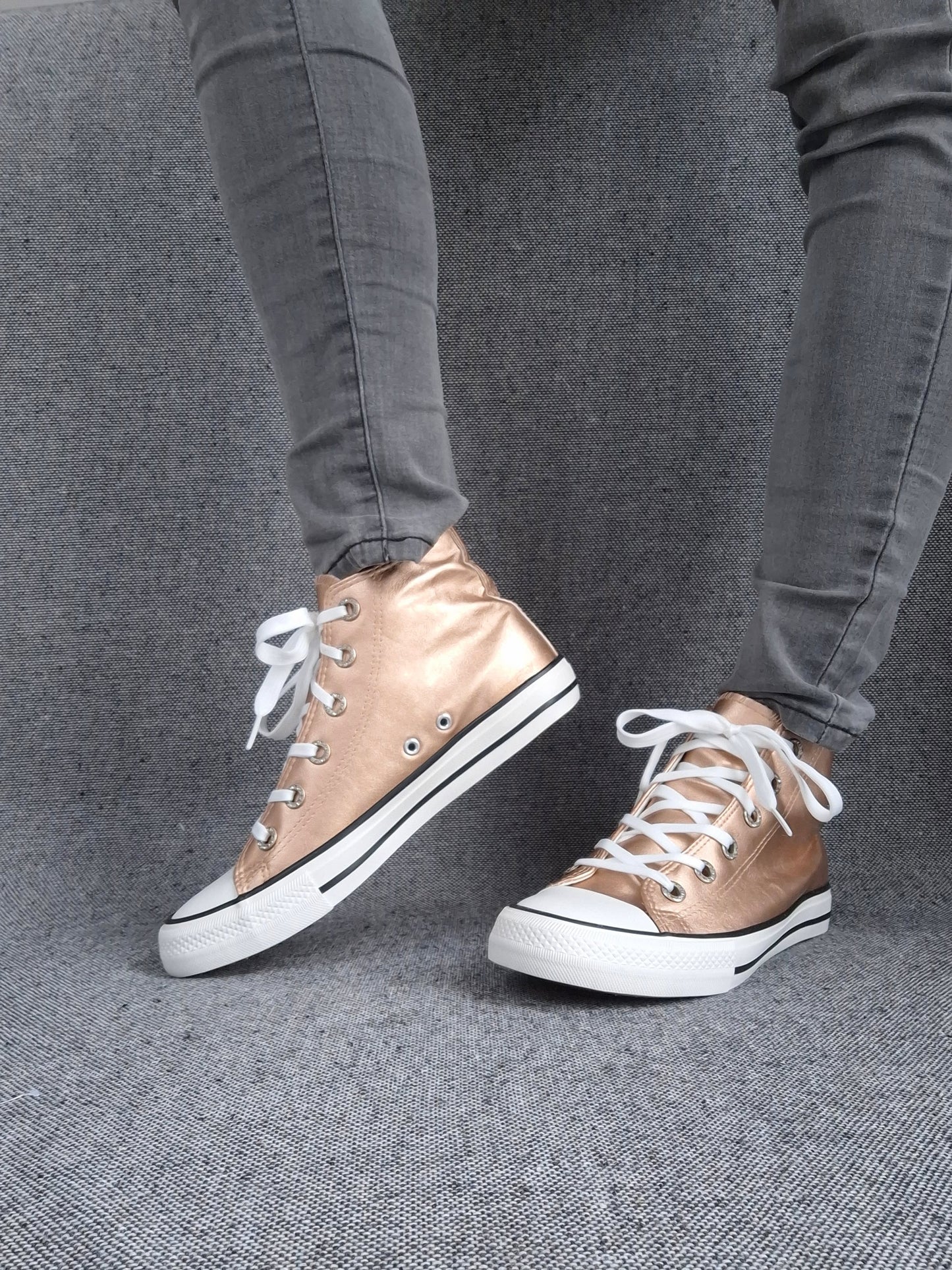 Chaussures baskets hautes cuivre champagne et blanche style converse