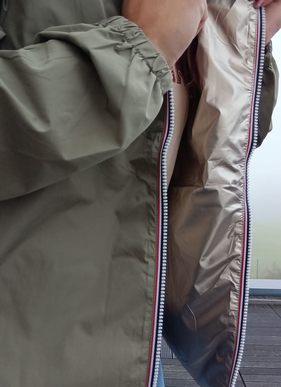 Melya Melody - Manteau court léger imperméable kaki réversible doré