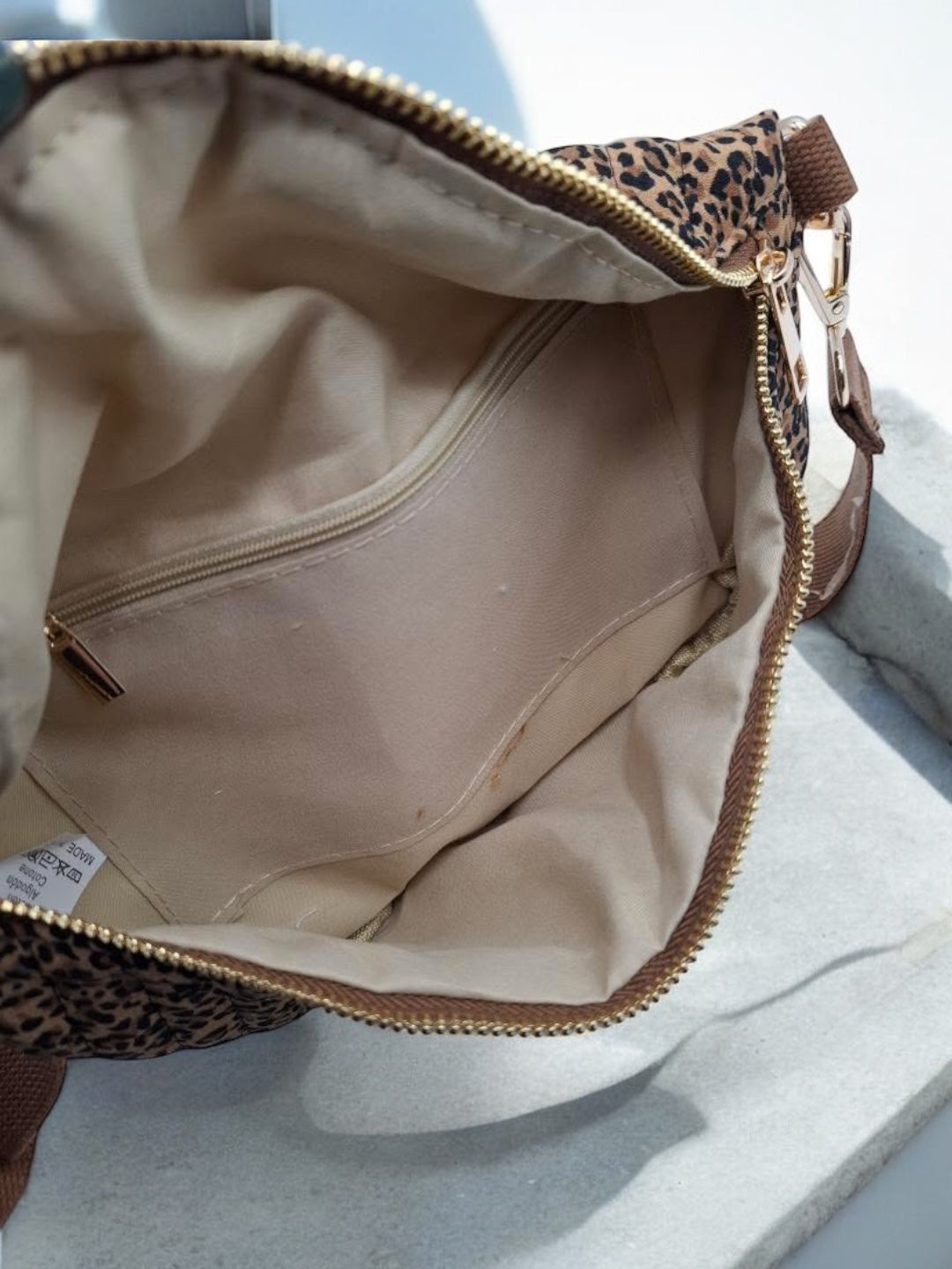Sac banane camel motifs léopard matelassé en coton
