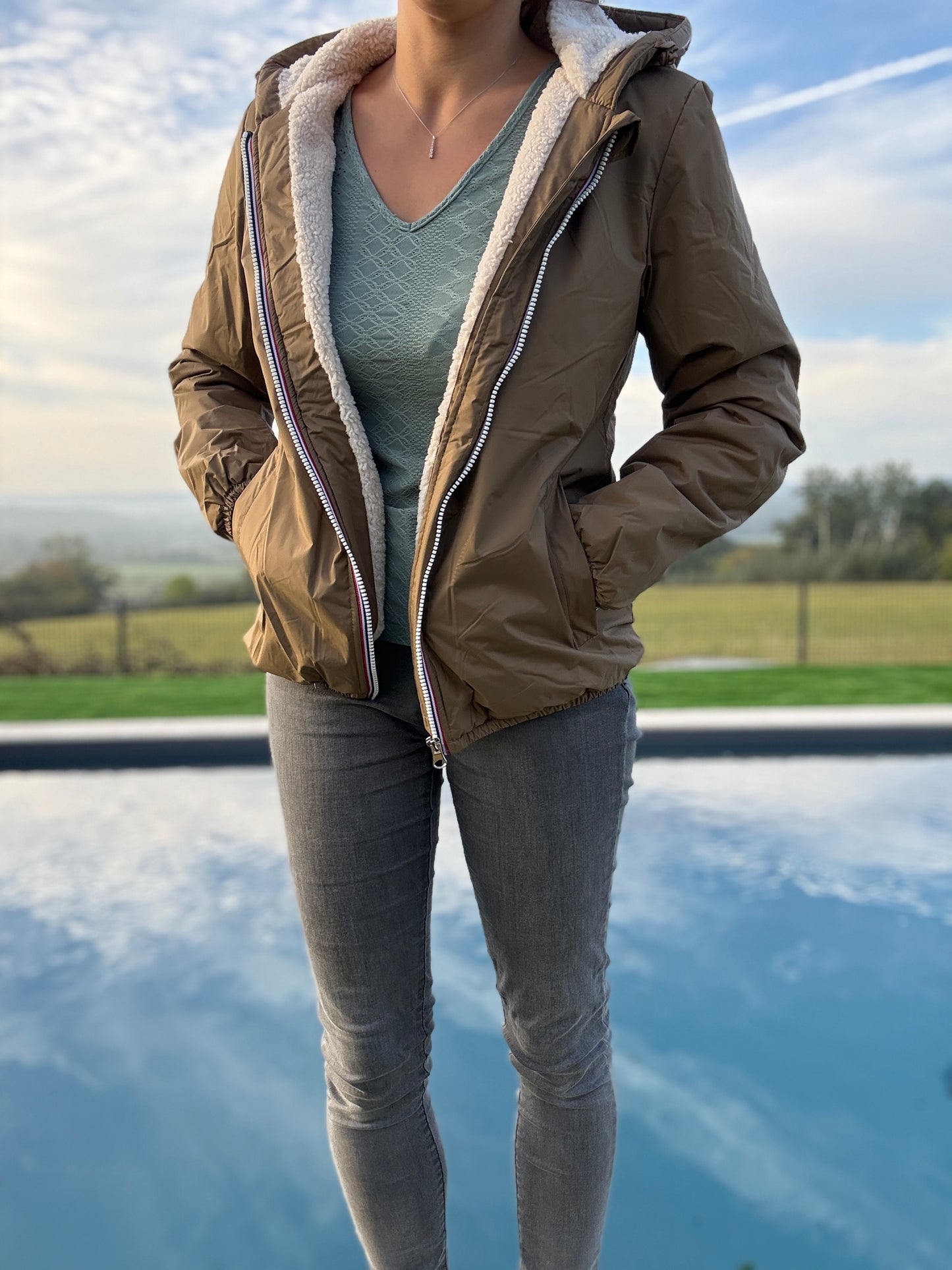Laura Jo - Imperméable fourré court fausse fourrure camel intérieur imitation sherpa beige
