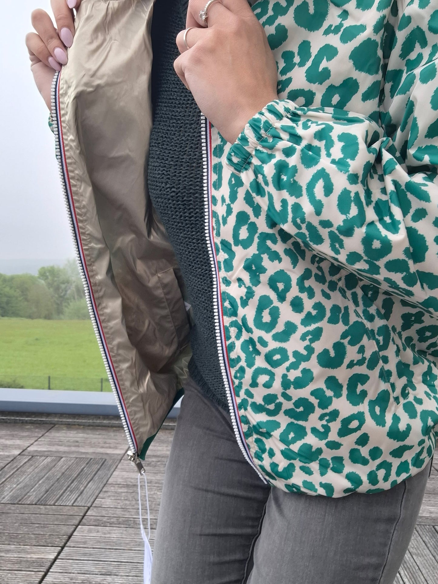 Escandelle - Parka imperméable courte Léopard vert réversible doré