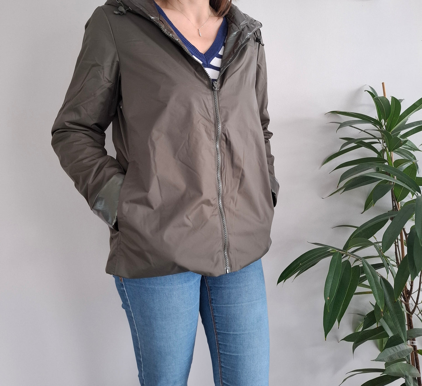 Laura Jo - Parka réversible court avec garnissage ouate couleur kaki/kaki brillant zip uni