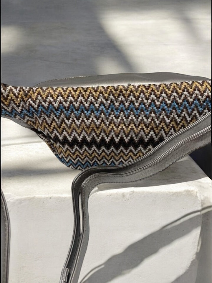 Sac banane simili cuir et tissu argenté