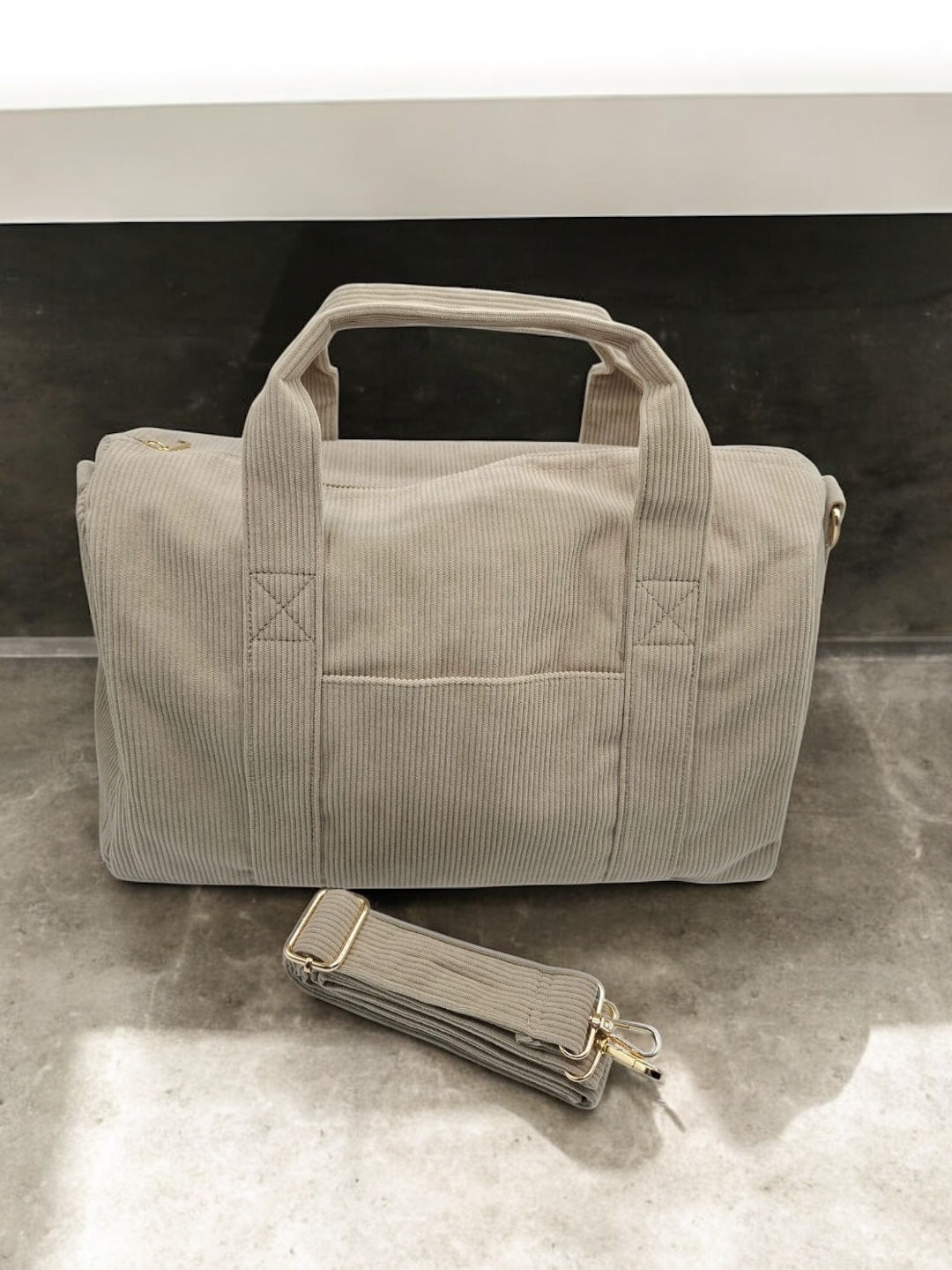 Sac week-end polochon beige effet velours cotelé avec sangle unie